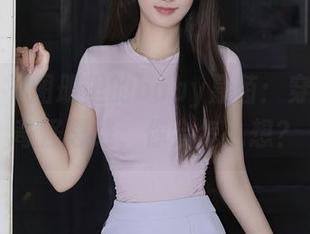 秀人网 – 图册里的baby嘉茵：穿棉袜的奇怪思维，你会怎么想？