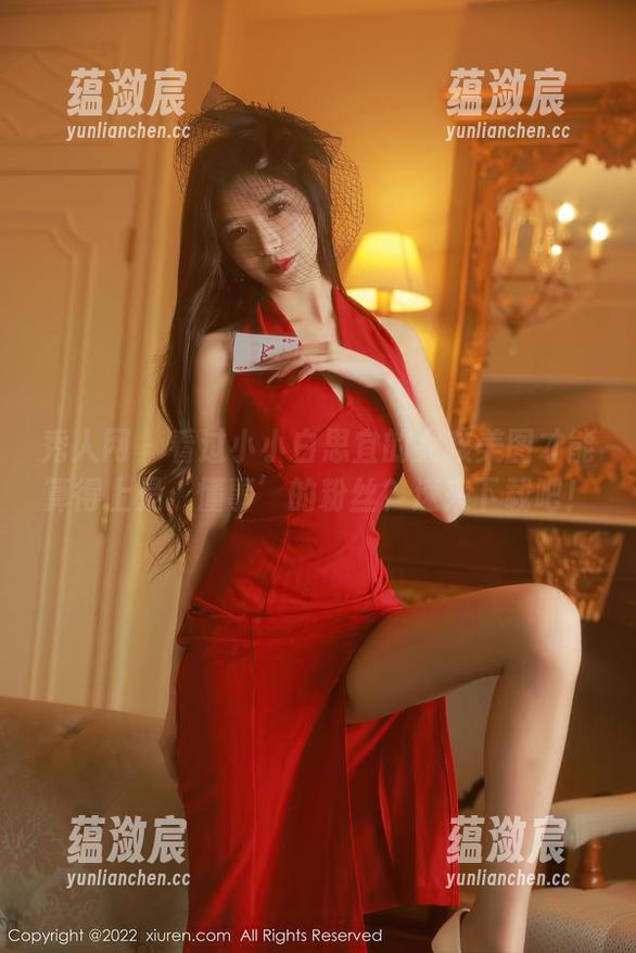 秀人网 - 看过小小白思宜的女孩美图才能算得上是‘懂事’的粉丝？速来下载吧！
