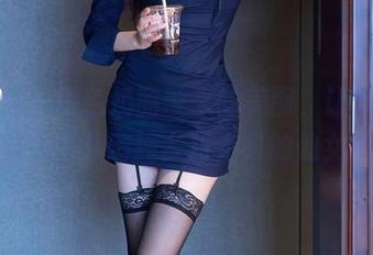 秀人网 – 桃色奶酪带来的美图，让我差点以为是从清纯乡村走来的仙女！