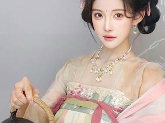 秀人网 – 看！梦灵儿Mini的长腿写真，不看闭眼都是遗憾。