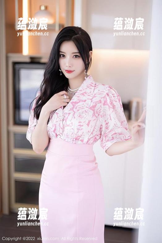 秀人网 - 美七在无圣光的粉色迷雾里，给你“画上”的图包！