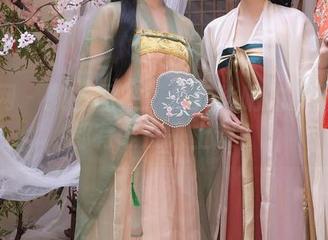 秀人网 – 教室图鉴：金允珍呐的原图精选都有谁没来上课？