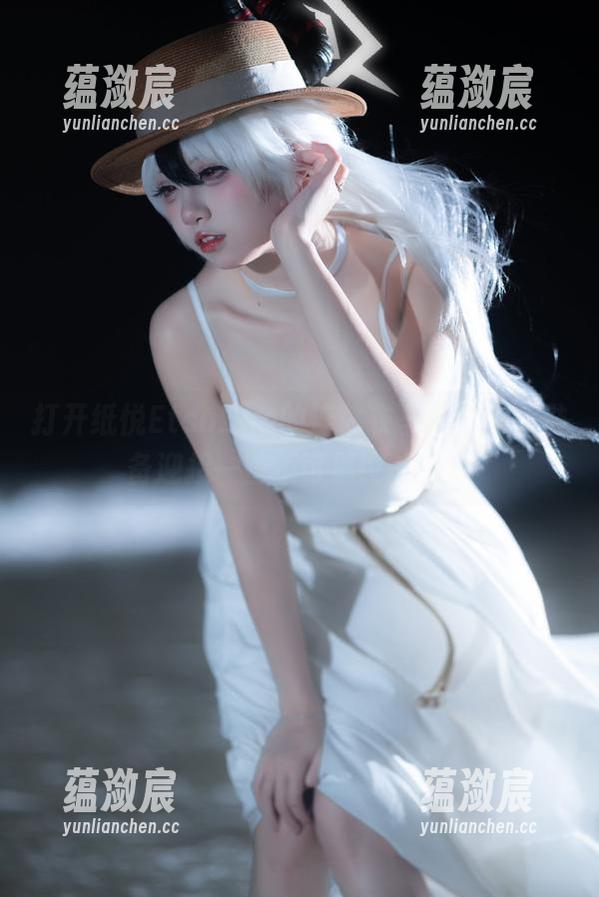 打开纸悦Etsu_ko的连体衣写真合集，准备迎接一些不可思议的想象