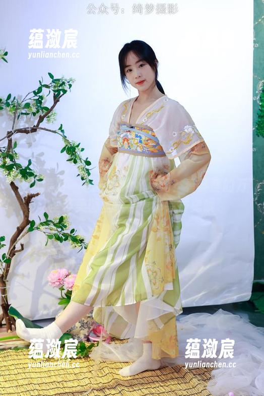 绮梦摄影 - 想要惊艳好戏吗？看蔡蔡的万圣节美图壁纸，也许会撞鬼哦