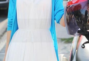 美媛馆 – 揭晓伊雨蔓Fiona的自拍技巧：原图君我不会说话！