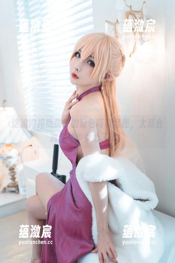这波肉扣热热子的粉色写真套图，太适合我这种少女心了吧！