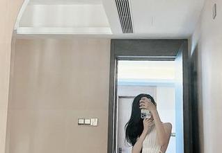 微密圈 – 葛征的私拍黑白图集：这明明就是个色盲的春天！