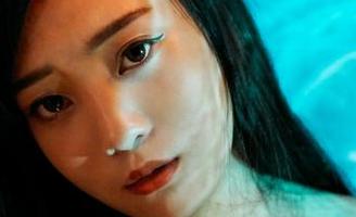 蜜桃社 – 穿上网袜的雪飞：天外飞仙还是宅家偶像？原图自己评断！