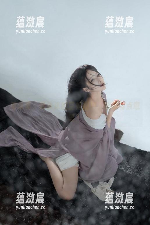 看这里，蠢沫沫的空姐图包，也许有点意思？