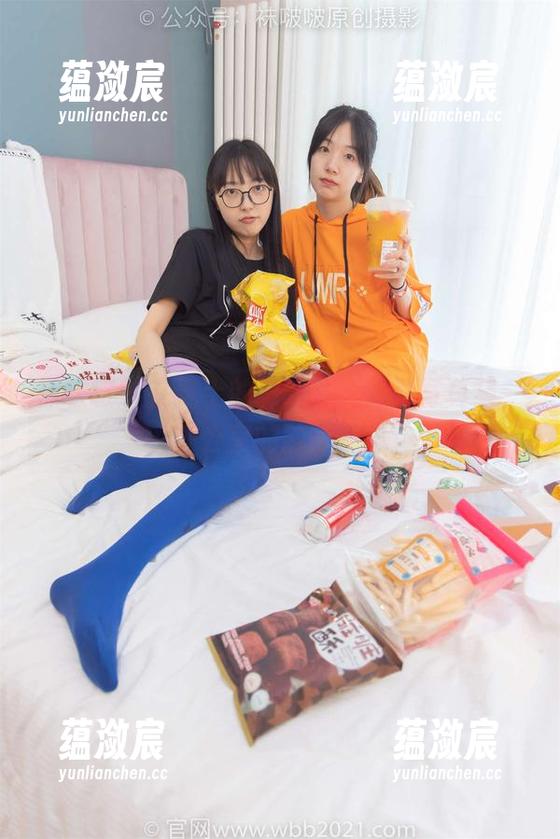 袜啵啵 - 在芝士的影响下：高清写真集，办公室的独特视角