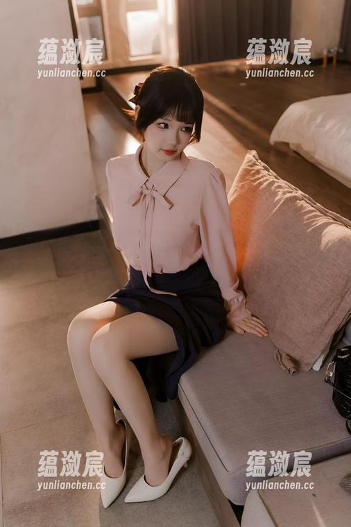 雪晴嘟嘟短裙妹妹合集，心里那个小调皮是不是又冒出来了？