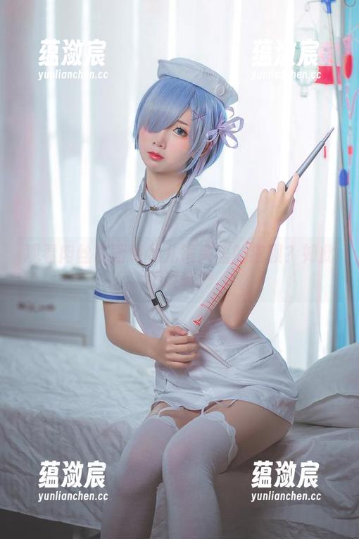 观看肉丝在面饼仙儿镜头里的狼狈？如此不识尊严