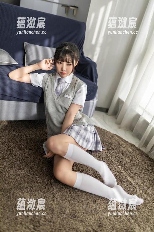 面饼仙儿又搞事情，束腰魅魔图片合集，奇怪的美感让人想不明白！