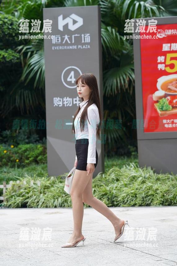 魔镜街拍：松弛的沙发休闲装，原图合集不容小觑