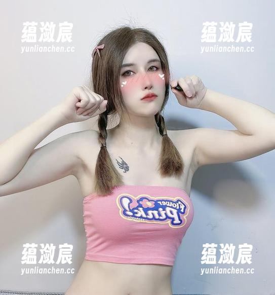 鹿八岁baby大人也有礼服梦，这组作品我可得好好分享一下了！