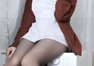 鹿野希的圣诞写真，或许让我有点儿期待圣诞老人的光临吧？
